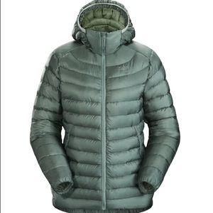 Arctyrex Cerium hooded puffer coat/jacket womens medium